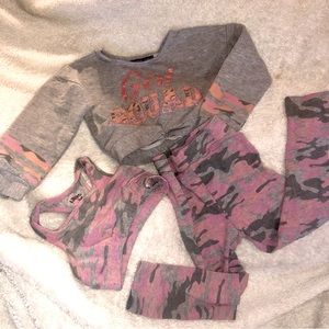 3 piece Girls Camo set (size 5)